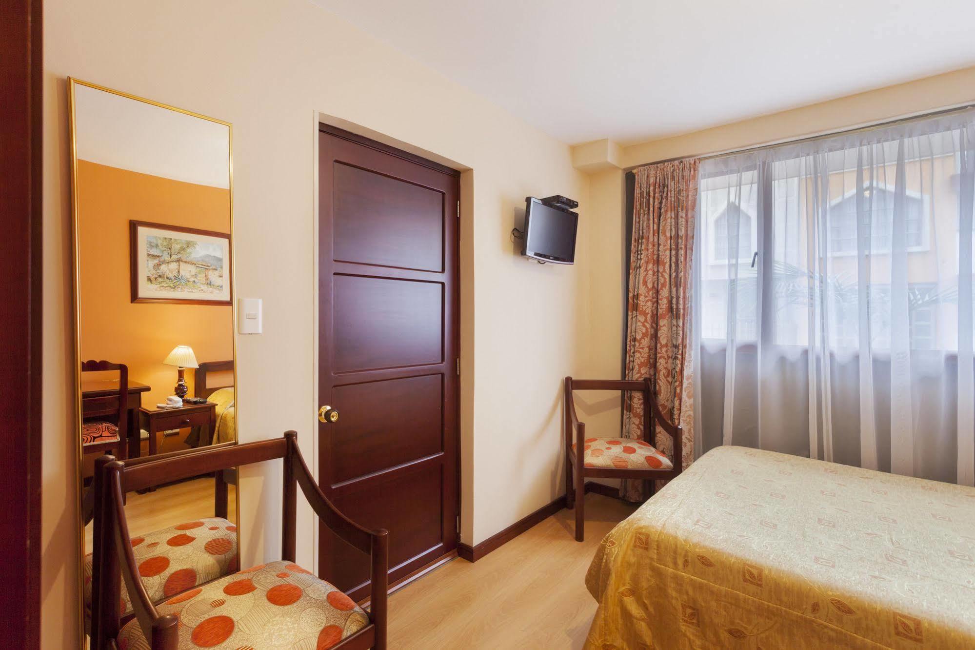 Hotel Francés La Maison Pasto Extérieur photo